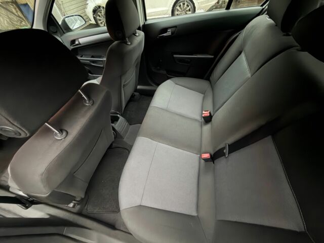 Сірий Опель Астра, об'ємом двигуна 1.6 л та пробігом 160 тис. км за 1990 $, фото 11 на Automoto.ua