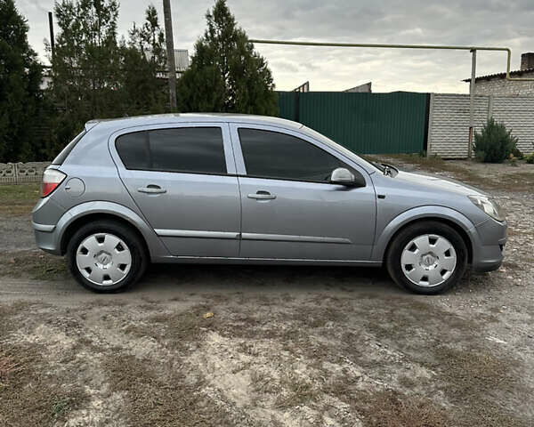 Серый Опель Астра, объемом двигателя 1.6 л и пробегом 264 тыс. км за 4500 $, фото 6 на Automoto.ua