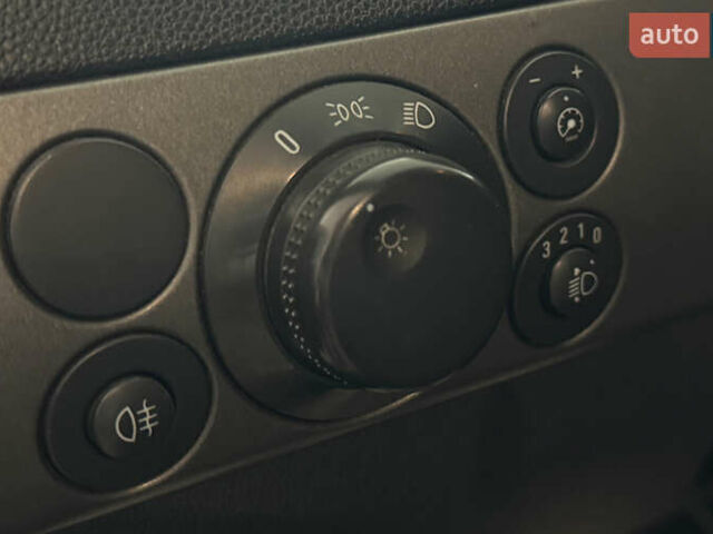 Серый Опель Астра, объемом двигателя 1.4 л и пробегом 215 тыс. км за 4100 $, фото 15 на Automoto.ua