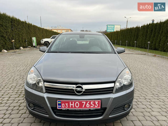 Серый Опель Астра, объемом двигателя 1.6 л и пробегом 259 тыс. км за 5100 $, фото 8 на Automoto.ua