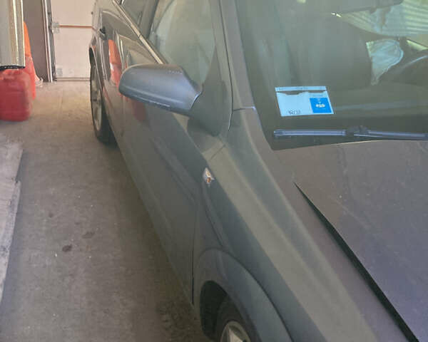 Серый Опель Астра, объемом двигателя 1.6 л и пробегом 90 тыс. км за 2200 $, фото 12 на Automoto.ua