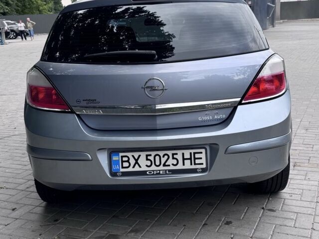 Серый Опель Астра, объемом двигателя 1.6 л и пробегом 187 тыс. км за 4500 $, фото 3 на Automoto.ua