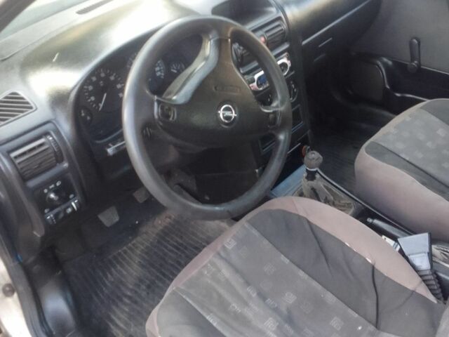 Сірий Опель Астра, об'ємом двигуна 0 л та пробігом 330 тис. км за 2000 $, фото 6 на Automoto.ua