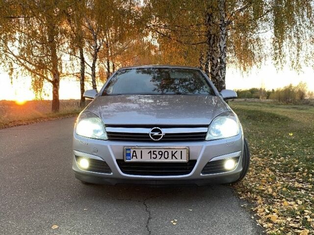 Опель Астра 2005 в Переяславе-Хмельницком на Automoto.ua Серый Опель Астра, объемом двигателя 1.6 л и пробегом 326 тыс. км за 5300 $, фото 2 на Automoto.ua