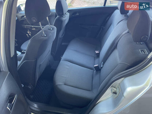 Серый Опель Астра, объемом двигателя 1.8 л и пробегом 196 тыс. км за 6500 $, фото 34 на Automoto.ua