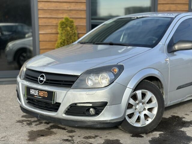 Серый Опель Астра, объемом двигателя 1.7 л и пробегом 250 тыс. км за 3999 $, фото 1 на Automoto.ua