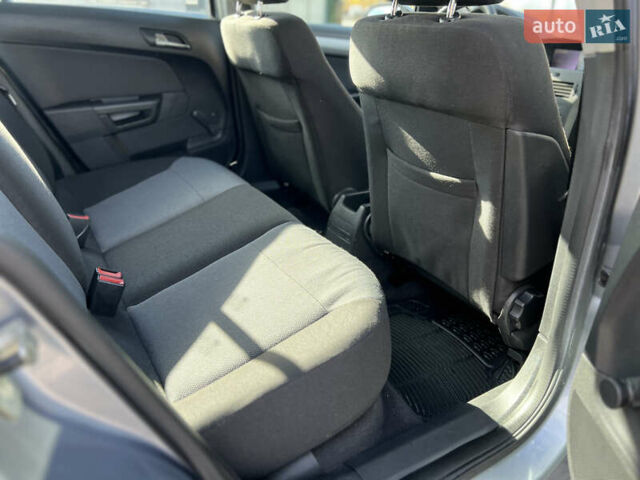 Опель Астра 2005 в Ивано-Франковске на Automoto.ua Серый Опель Астра, объемом двигателя 1.8 л и пробегом 155 тыс. км за 6350 $, фото 61 на Automoto.ua