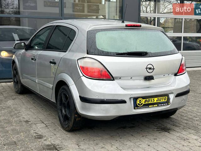 Опель Астра 2005 в Ивано-Франковске на Automoto.ua Серый Опель Астра, объемом двигателя 1.6 л и пробегом 360 тыс. км за 3500 $, фото 4 на Automoto.ua