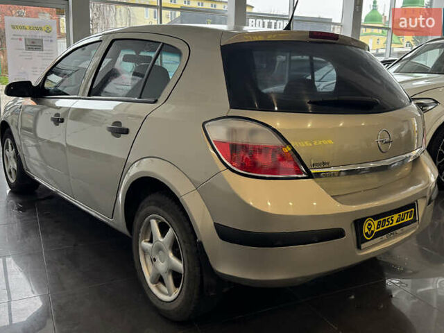 Серый Опель Астра, объемом двигателя 1.4 л и пробегом 215 тыс. км за 4100 $, фото 4 на Automoto.ua