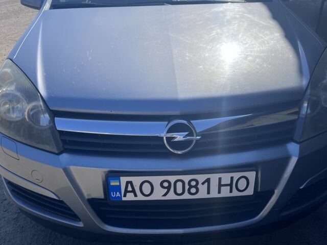 Серый Опель Астра, объемом двигателя 1.6 л и пробегом 178 тыс. км за 4200 $, фото 1 на Automoto.ua