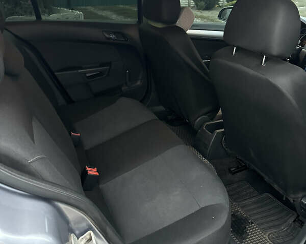 Серый Опель Астра, объемом двигателя 1.6 л и пробегом 264 тыс. км за 4500 $, фото 20 на Automoto.ua