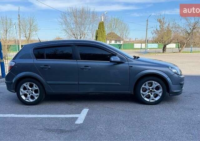 Серый Опель Астра, объемом двигателя 1.9 л и пробегом 433 тыс. км за 4400 $, фото 5 на Automoto.ua