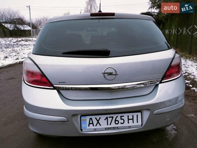 Серый Опель Астра, объемом двигателя 1.7 л и пробегом 250 тыс. км за 4800 $, фото 14 на Automoto.ua