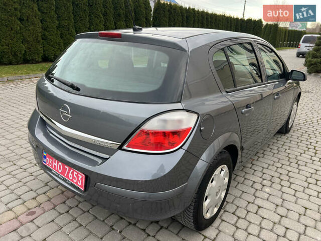 Серый Опель Астра, объемом двигателя 1.6 л и пробегом 259 тыс. км за 5100 $, фото 16 на Automoto.ua