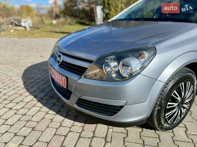 Опель Астра 2005 в Ивано-Франковске на Automoto.ua Серый Опель Астра, объемом двигателя 1.8 л и пробегом 155 тыс. км за 6350 $, фото 16 на Automoto.ua