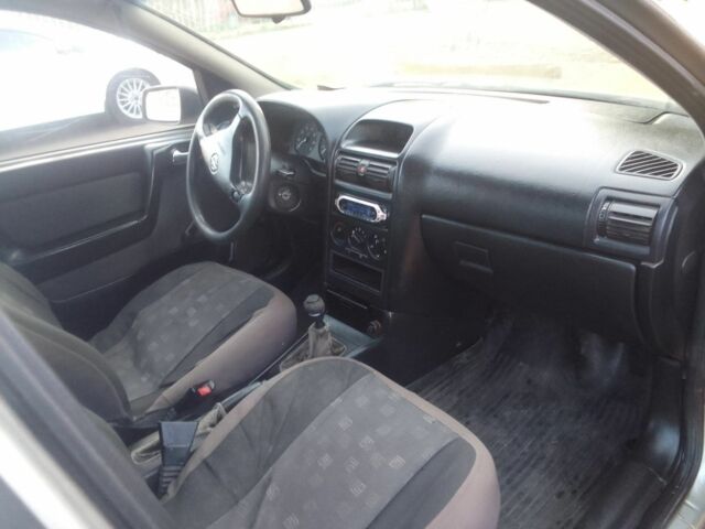 Сірий Опель Астра, об'ємом двигуна 0 л та пробігом 330 тис. км за 2000 $, фото 5 на Automoto.ua