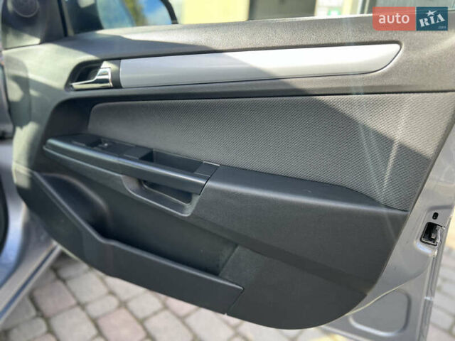 Опель Астра 2005 в Ивано-Франковске на Automoto.ua Серый Опель Астра, объемом двигателя 1.8 л и пробегом 155 тыс. км за 6350 $, фото 65 на Automoto.ua