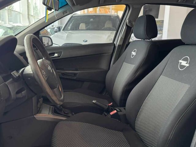 Серый Опель Астра, объемом двигателя 1.4 л и пробегом 215 тыс. км за 4100 $, фото 8 на Automoto.ua