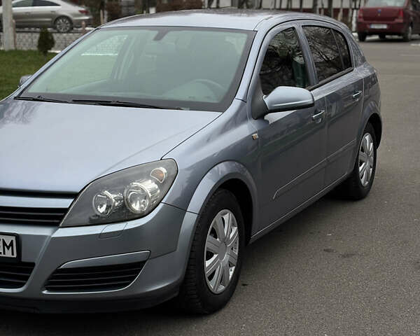 Сірий Опель Астра, об'ємом двигуна 1.4 л та пробігом 281 тис. км за 4400 $, фото 2 на Automoto.ua