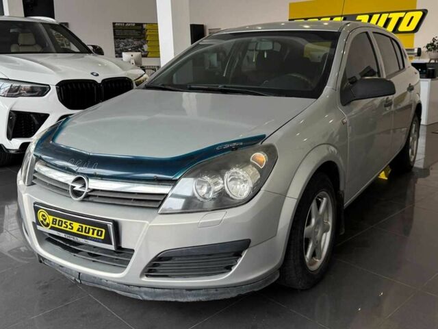 Серый Опель Астра, объемом двигателя 1.4 л и пробегом 215 тыс. км за 4100 $, фото 2 на Automoto.ua