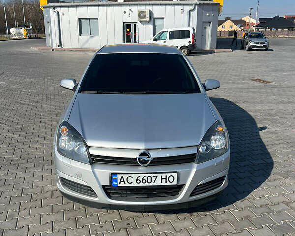 Сірий Опель Астра, об'ємом двигуна 1.6 л та пробігом 183 тис. км за 4800 $, фото 2 на Automoto.ua