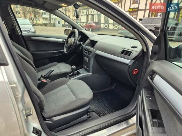 Сірий Опель Астра, об'ємом двигуна 1.6 л та пробігом 325 тис. км за 2999 $, фото 22 на Automoto.ua