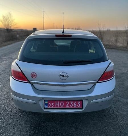 Серый Опель Астра, объемом двигателя 1.6 л и пробегом 185 тыс. км за 4700 $, фото 5 на Automoto.ua