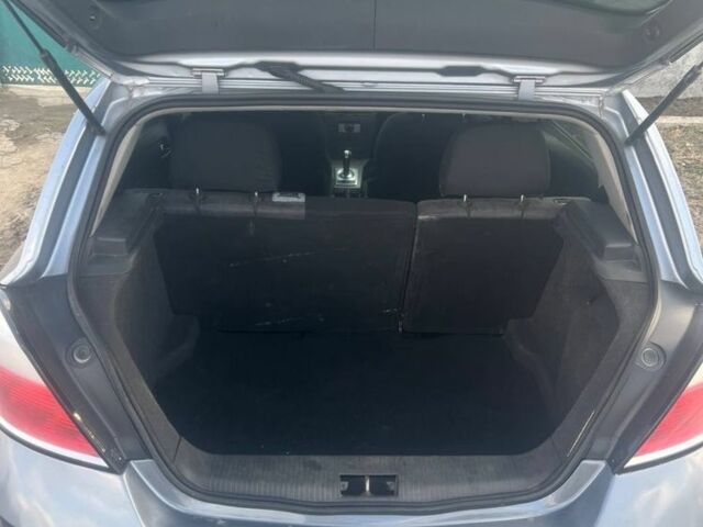 Серый Опель Астра, объемом двигателя 1.6 л и пробегом 255 тыс. км за 3750 $, фото 4 на Automoto.ua