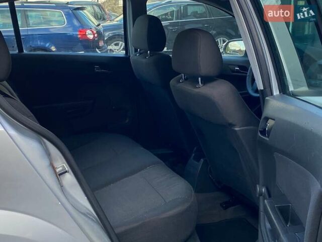 Сірий Опель Астра, об'ємом двигуна 1.6 л та пробігом 220 тис. км за 4599 $, фото 7 на Automoto.ua