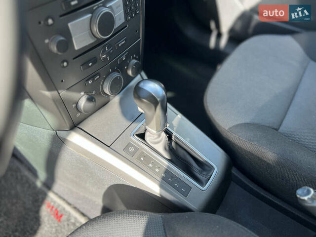 Опель Астра 2005 в Ивано-Франковске на Automoto.ua Серый Опель Астра, объемом двигателя 1.8 л и пробегом 155 тыс. км за 6350 $, фото 46 на Automoto.ua