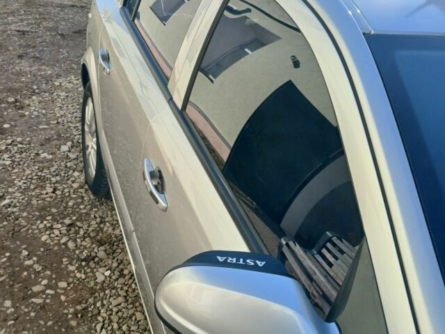 Серый Опель Астра, объемом двигателя 1.7 л и пробегом 260 тыс. км за 4200 $, фото 1 на Automoto.ua