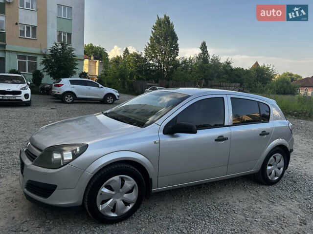 Сірий Опель Астра, об'ємом двигуна 1.6 л та пробігом 300 тис. км за 3800 $, фото 3 на Automoto.ua