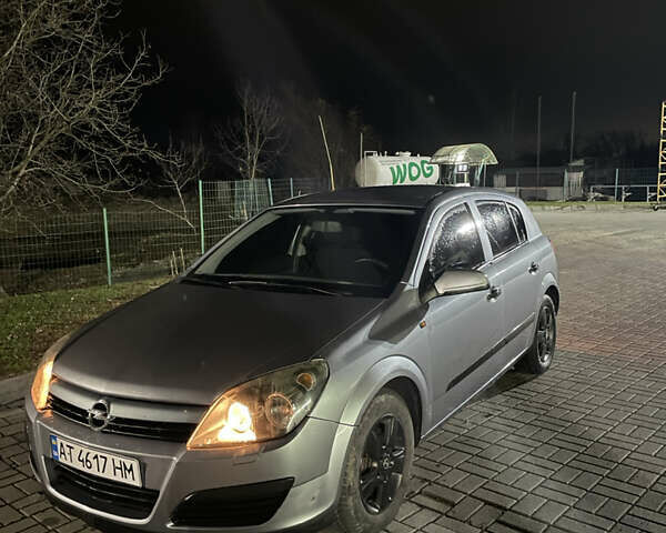 Серый Опель Астра, объемом двигателя 1.7 л и пробегом 241 тыс. км за 3650 $, фото 1 на Automoto.ua