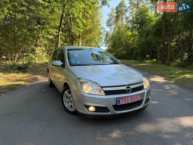 Серый Опель Астра, объемом двигателя 1.8 л и пробегом 190 тыс. км за 5200 $, фото 1 на Automoto.ua