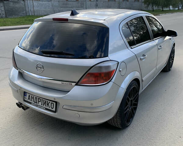 Сірий Опель Астра, об'ємом двигуна 1.91 л та пробігом 303 тис. км за 5500 $, фото 8 на Automoto.ua