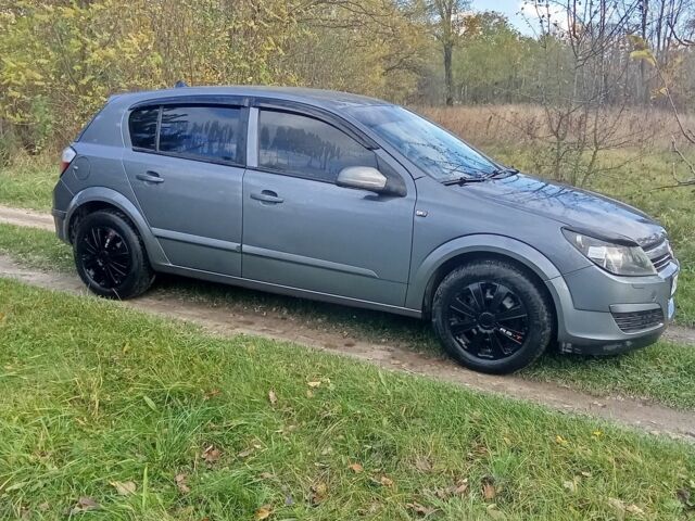 Серый Опель Астра, объемом двигателя 1.4 л и пробегом 210 тыс. км за 4650 $, фото 1 на Automoto.ua