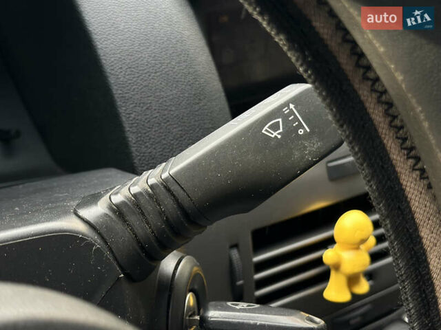 Серый Опель Астра, объемом двигателя 1.69 л и пробегом 250 тыс. км за 3999 $, фото 32 на Automoto.ua