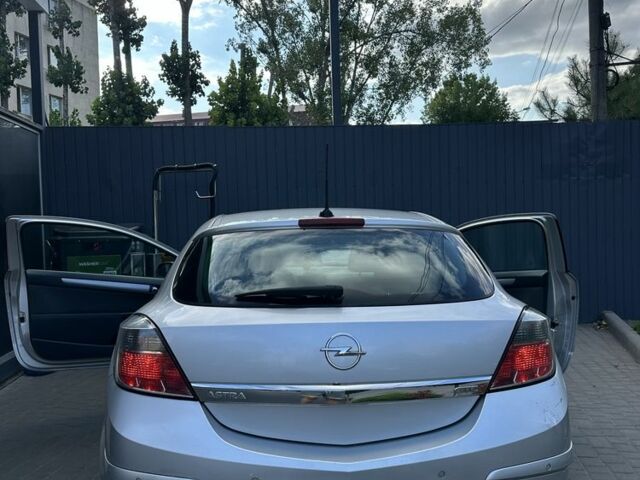Сірий Опель Астра, об'ємом двигуна 0 л та пробігом 260 тис. км за 4000 $, фото 5 на Automoto.ua