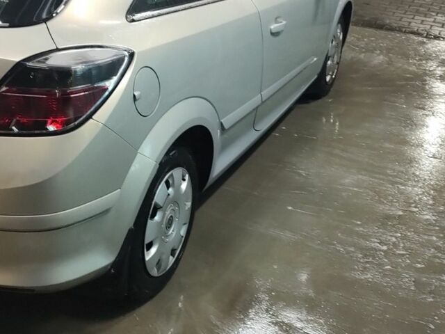 Серый Опель Астра, объемом двигателя 1.6 л и пробегом 260 тыс. км за 4500 $, фото 1 на Automoto.ua