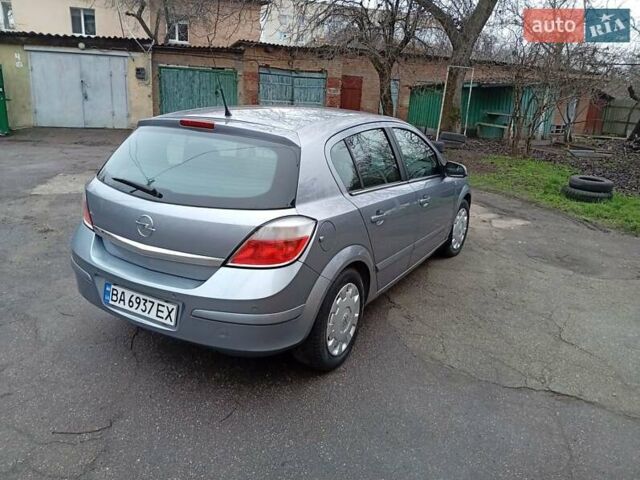 Серый Опель Астра, объемом двигателя 1.6 л и пробегом 257 тыс. км за 4650 $, фото 9 на Automoto.ua