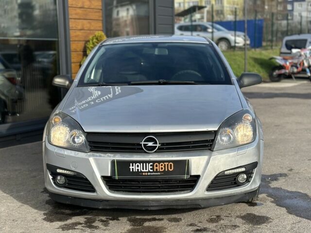 Серый Опель Астра, объемом двигателя 1.7 л и пробегом 250 тыс. км за 3999 $, фото 2 на Automoto.ua