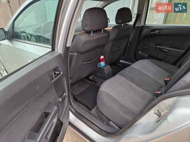 Сірий Опель Астра, об'ємом двигуна 1.9 л та пробігом 238 тис. км за 4500 $, фото 7 на Automoto.ua