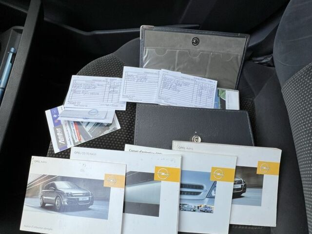 Сірий Опель Астра, об'ємом двигуна 1.4 л та пробігом 260 тис. км за 4570 $, фото 7 на Automoto.ua