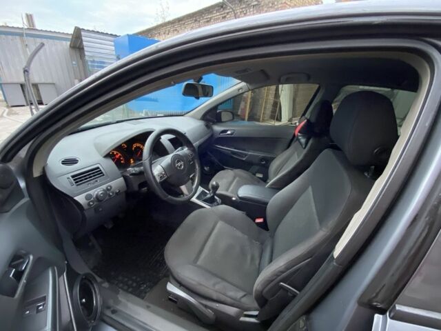 Сірий Опель Астра, об'ємом двигуна 1.6 л та пробігом 198 тис. км за 3650 $, фото 7 на Automoto.ua