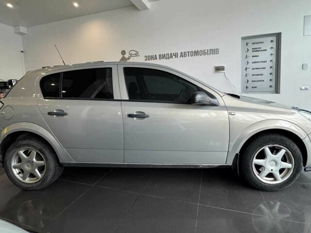 Серый Опель Астра, объемом двигателя 1.4 л и пробегом 215 тыс. км за 4100 $, фото 7 на Automoto.ua