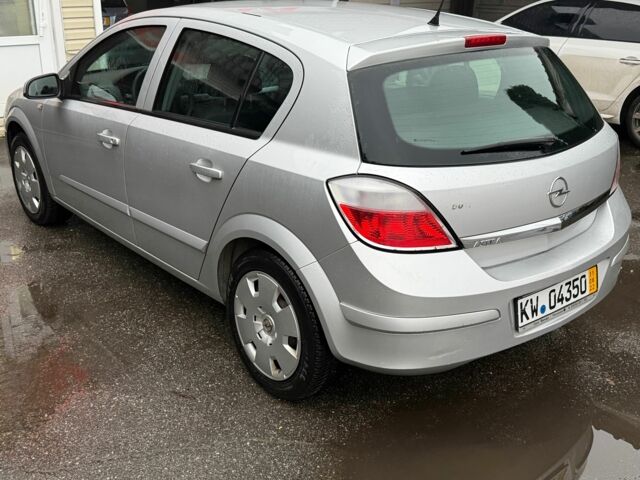 Сірий Опель Астра, об'ємом двигуна 1.6 л та пробігом 160 тис. км за 1990 $, фото 1 на Automoto.ua