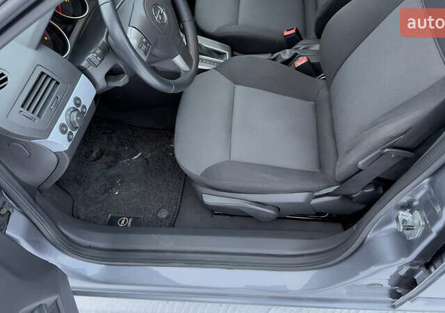 Сірий Опель Астра, об'ємом двигуна 1.8 л та пробігом 140 тис. км за 6200 $, фото 30 на Automoto.ua