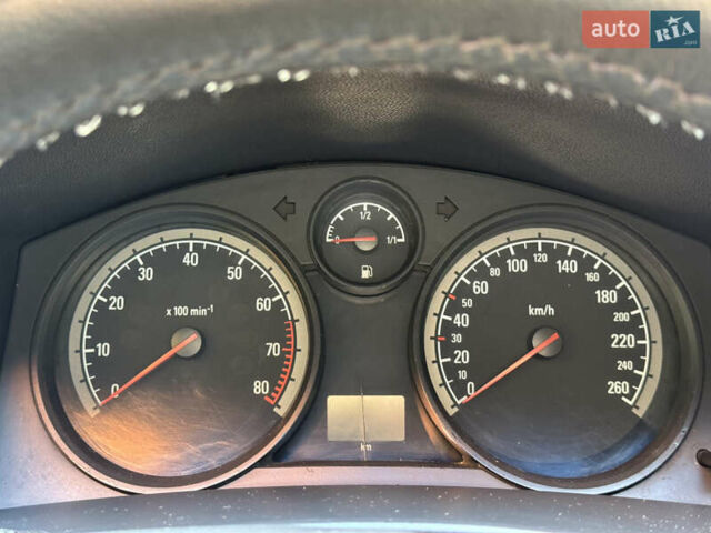 Серый Опель Астра, объемом двигателя 1.6 л и пробегом 140 тыс. км за 3799 $, фото 15 на Automoto.ua