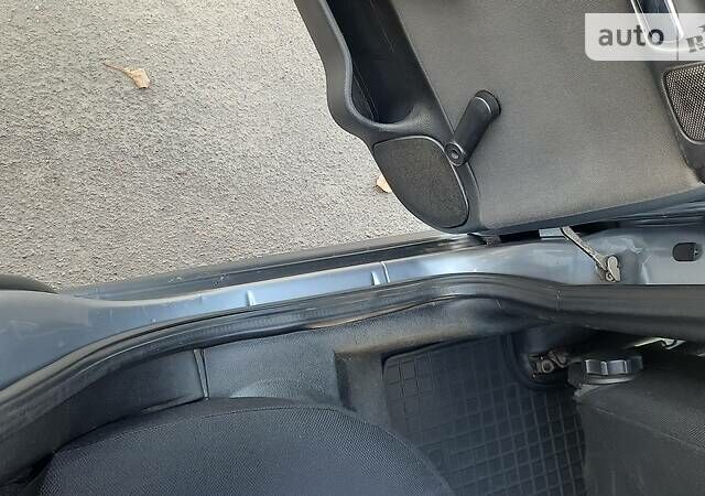 Серый Опель Астра, объемом двигателя 1.4 л и пробегом 280 тыс. км за 4000 $, фото 11 на Automoto.ua