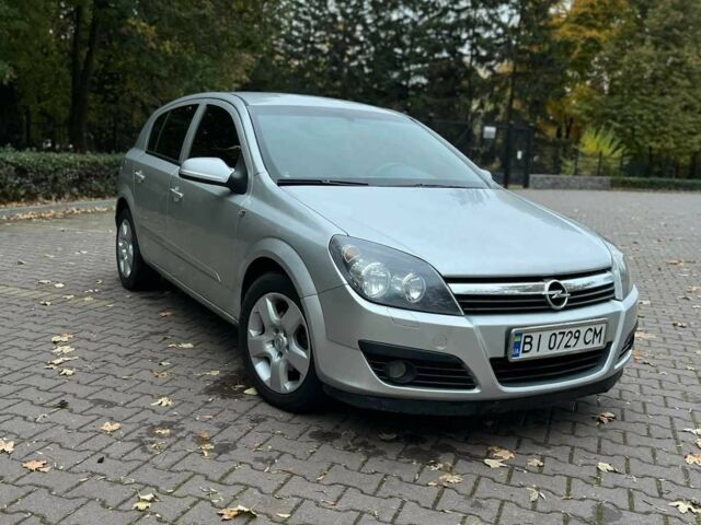 Серый Опель Астра, объемом двигателя 1.6 л и пробегом 248 тыс. км за 4600 $, фото 3 на Automoto.ua